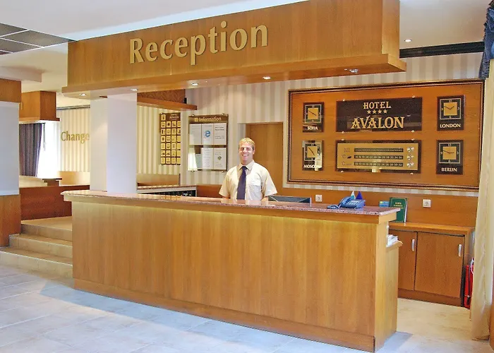 Hotel Avalon 3*