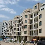 Avalon 3* Napospart